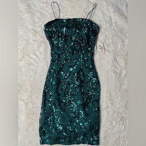 FOREST GREEN HOMECOMING DRESS